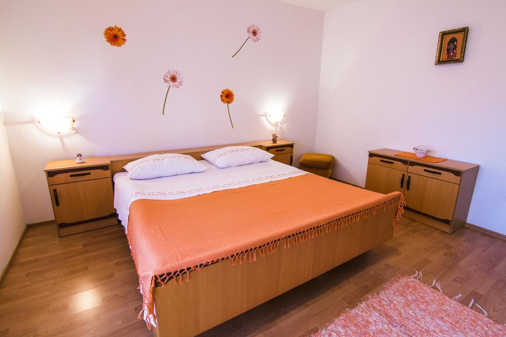 Apartment Miranda 斯拉汀 外观 照片
